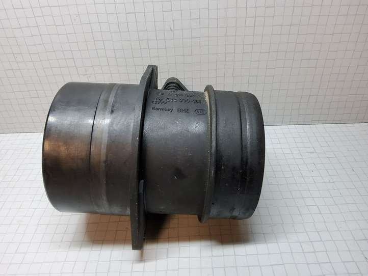 Volkswagen PASSAT B6 (2005 - 2010)  074906461B Измеритель потока воздуха