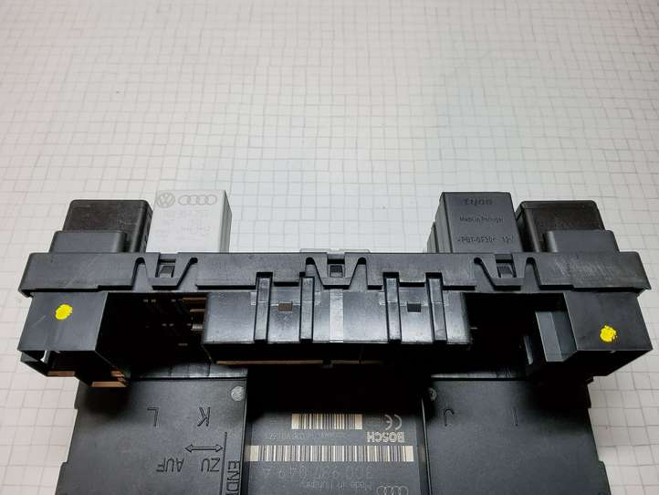 Volkswagen PASSAT B6 (2005 - 2010)  3C0937049AJ Mодуль kомфортa
