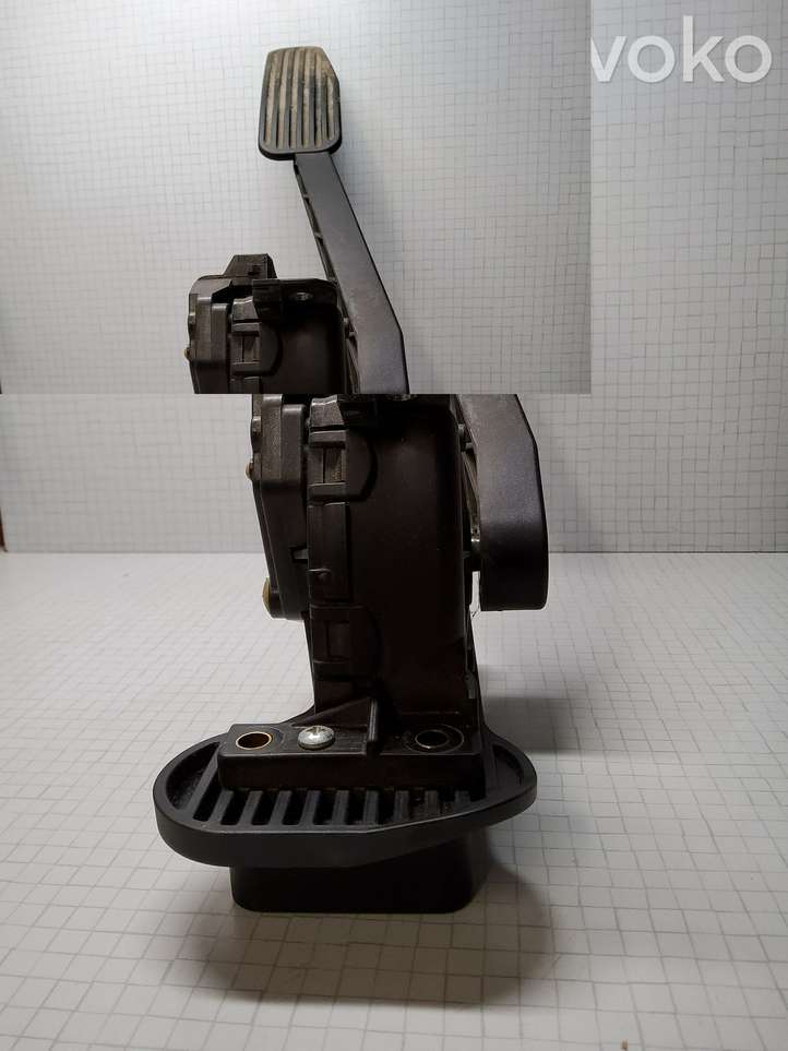 Volvo S60 (2000 - 2004)  30683514 Педаль акселератора