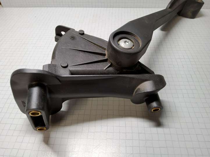 Volvo S60 (2000 - 2004)  30683514 Педаль акселератора
