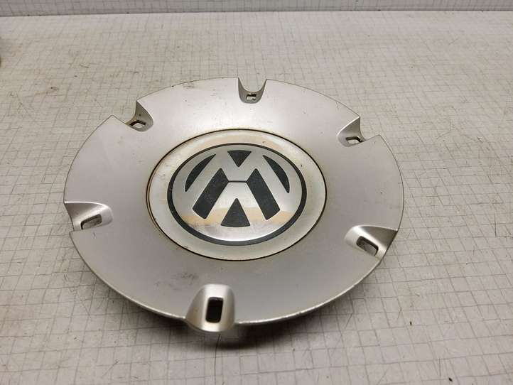 Volkswagen Golf IV (1998 - 2005)  3C0601149 Заводская крышка (крышки) от центрального отверстия колеса