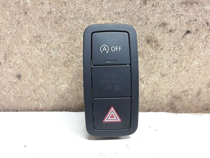 Audi A1 (2010 - 2014)  8X0959672C Включатель аварийных фонарей