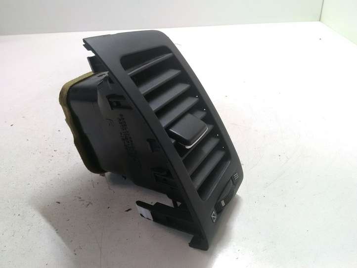 Toyota Corolla Verso E121 (2001 - 2004)  1556423020 Центральный дефлектор