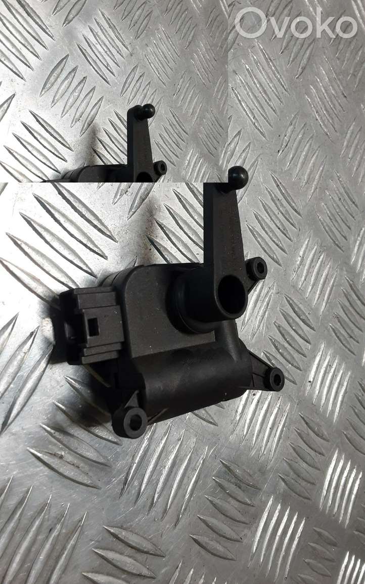 Volkswagen Touareg I (2002 - 2010)  0132801320 Двигатель задвижки потока воздуха