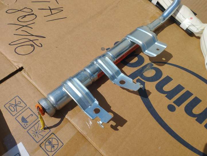 Mazda 3 (2006 - 2009)  603752300A Звукоизоляция крыши