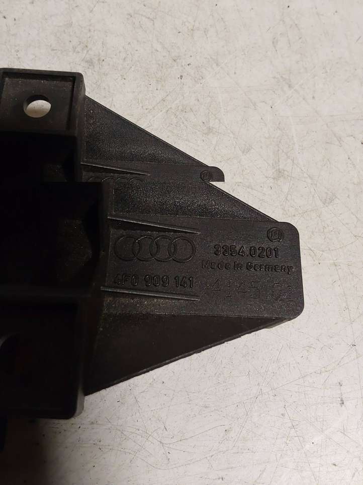 Audi A6 (2004 - 2008)  4f0909141 Усилитель антенны