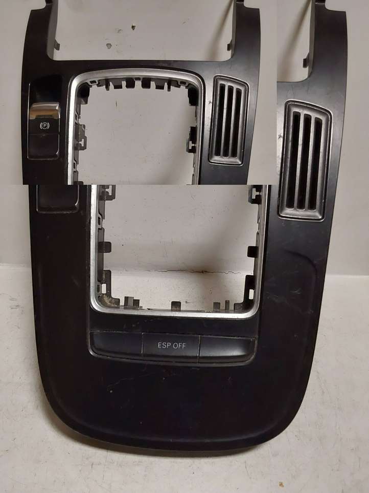 Audi A4 (2007 - 2011)  8K0864261 Рамка рычага переключения передач