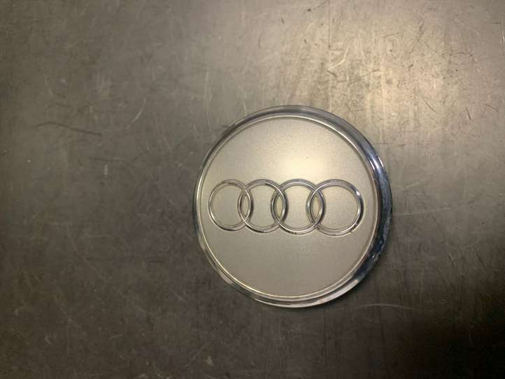 Audi Q7 (2009 - 2015)  4L0601170 Заводская крышка (крышки) от центрального отверстия колеса