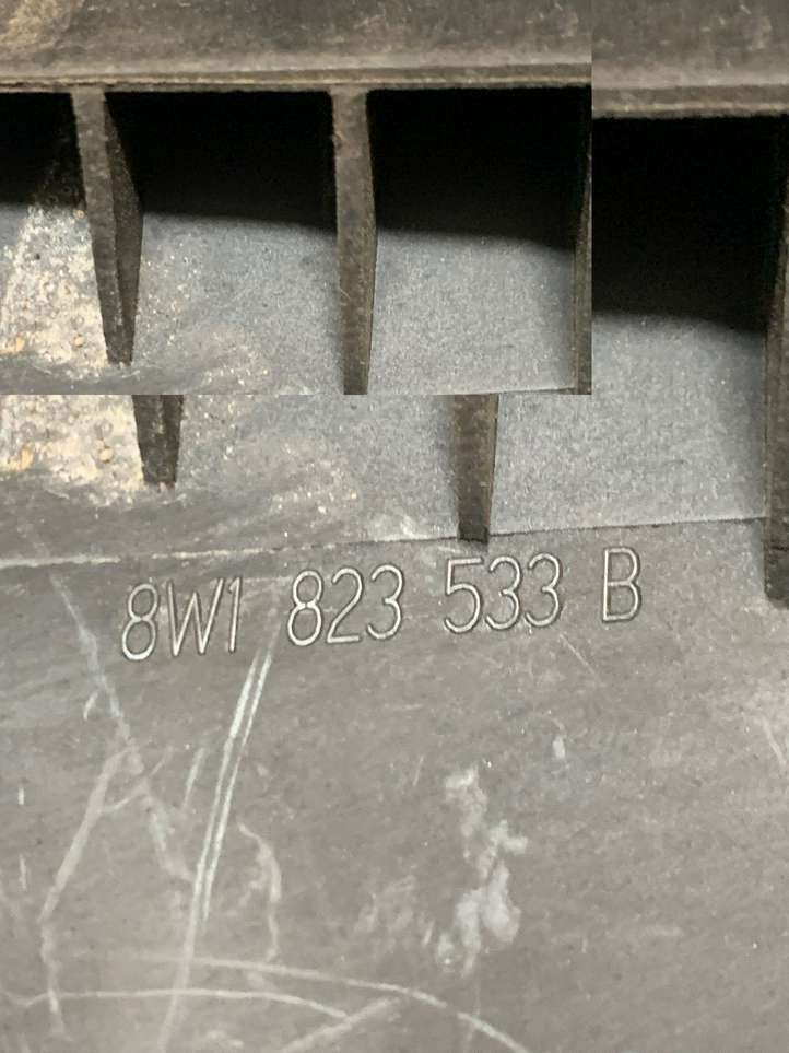Audi A4 (2015 - 2019)  8W1823533B Ручка капота