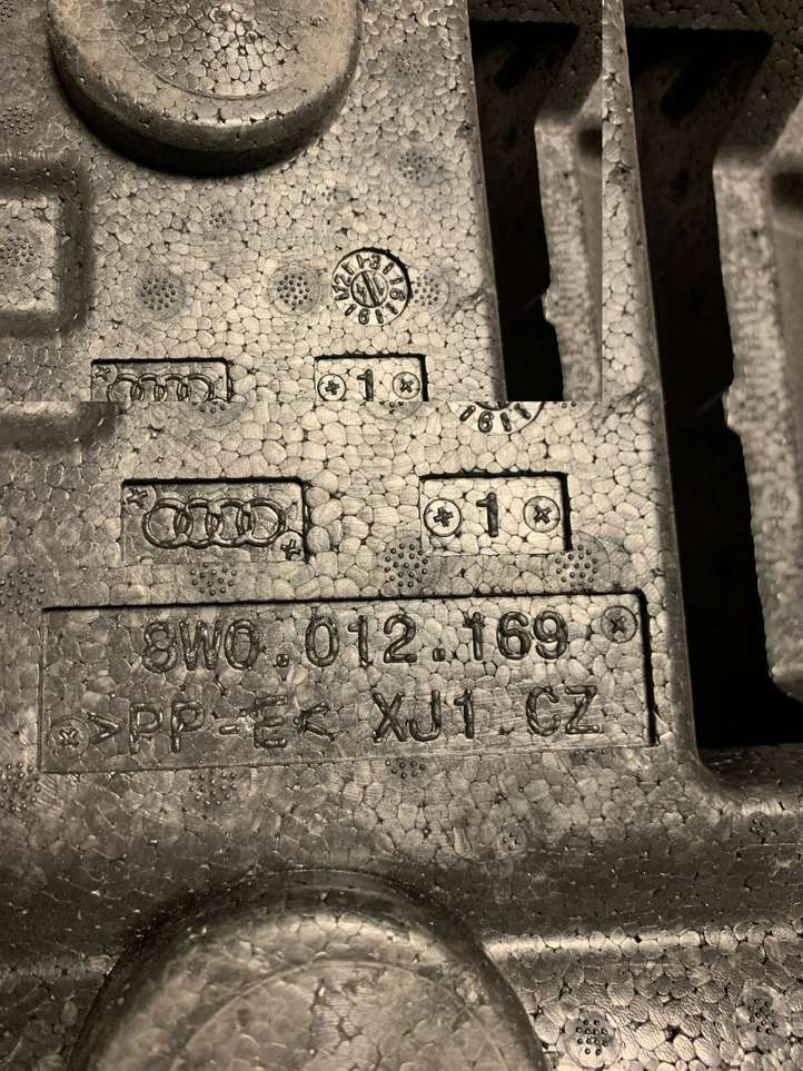 Audi A4 (2015 - 2019)  8W0012169 Ящик для вещей
