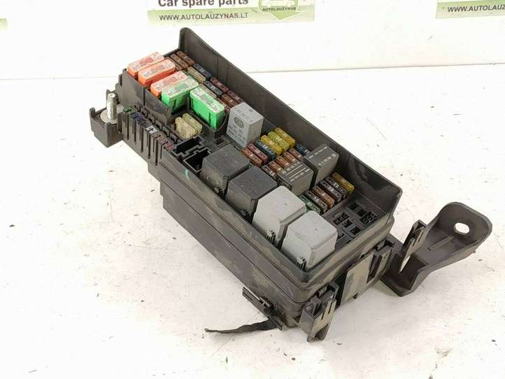 Mercedes-Benz ML W164 (2005 - 2011)  1645403372 Блок предохранителей