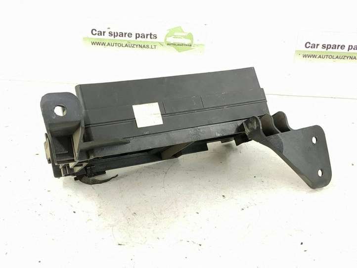 Mercedes-Benz ML W164 (2005 - 2011)  1645403372 Блок предохранителей