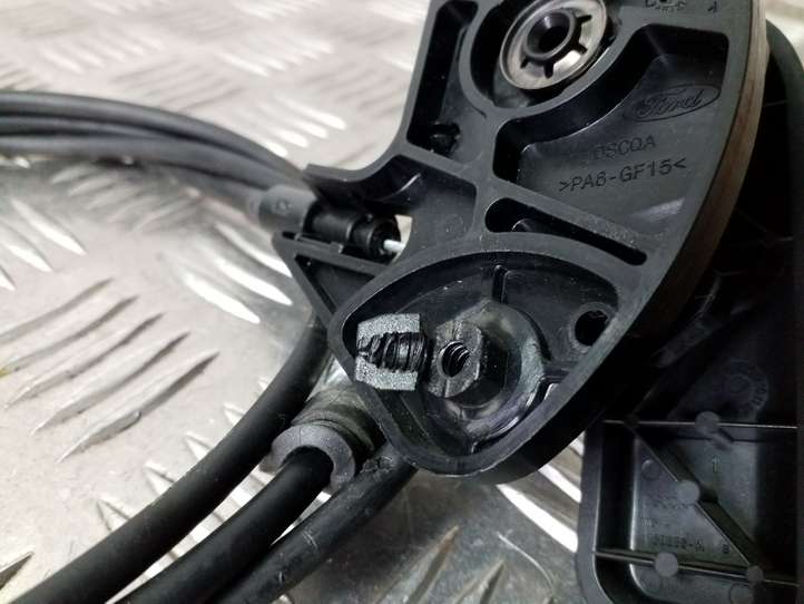Ford Focus (2011 - 2015)  AM5116B626A Ручка капота
