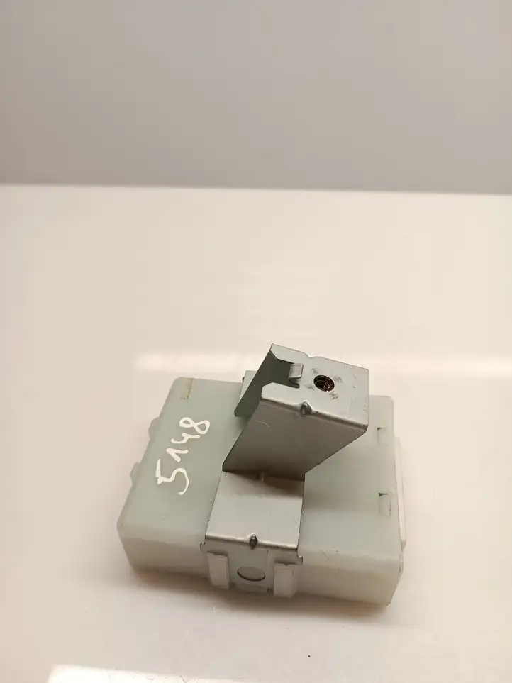 Suzuki SX4 (2006 - 2009) 3717180J51 Блок управления сигнализацией — фото 3