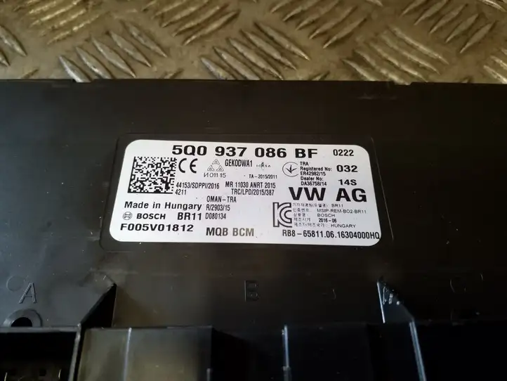 Volkswagen PASSAT B8 (2015 - ) 5Q0937086BF Модуль комфорта — фото 2