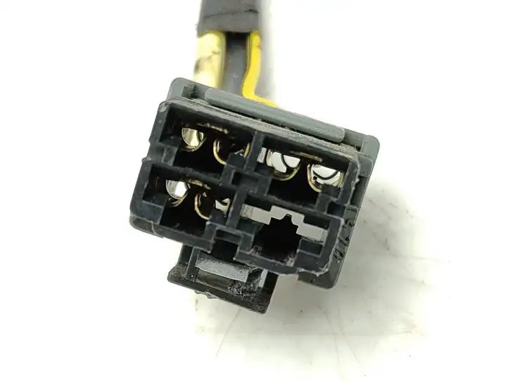 Kia Carnival (2006 - 2014) H302233850A Прочая электропроводка — фото 2
