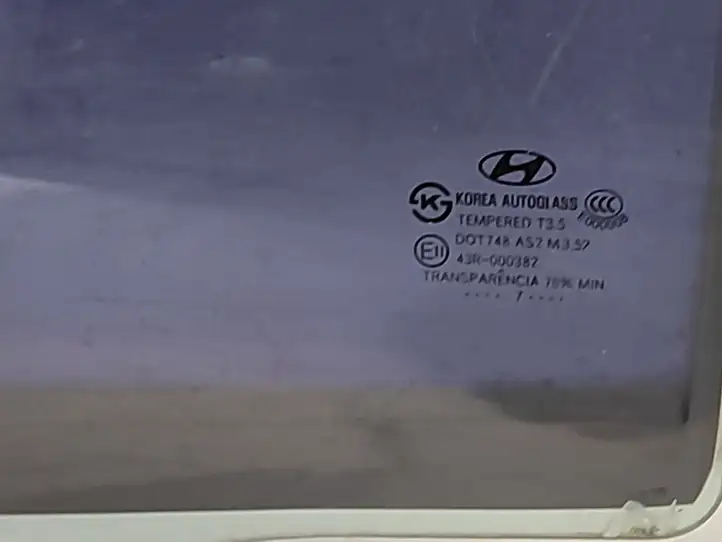 Hyundai Santa Fe (2005 - 2009) 43R000382 Стекло задней двери — фото 2