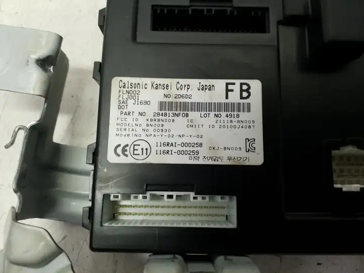 Nissan Leaf I (ZE0) (2010 - 2017) 284B13NF0B Модуль комфорта — фото 2