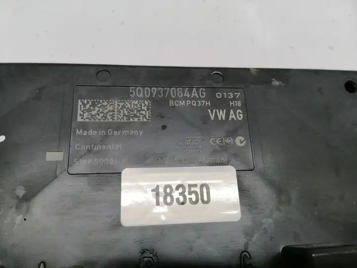 Volkswagen Golf VII (2013 - 2019) 5Q0937084AG Модуль комфорта — фото 3