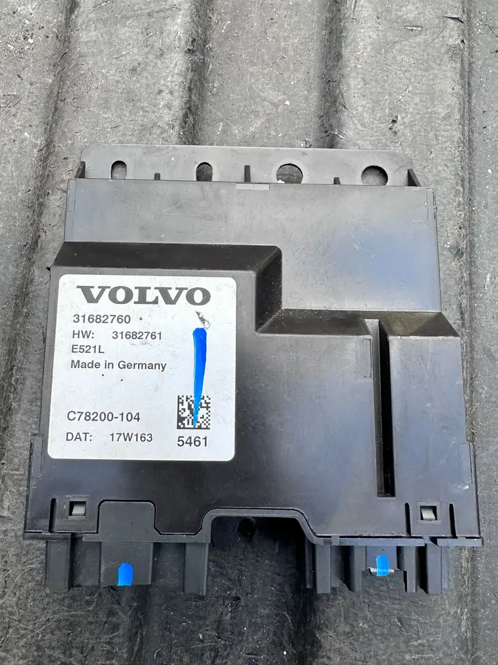 Volvo S90, V90 (2016 - 2020) 31682760 Блок управления крышкой багажника — фото 1