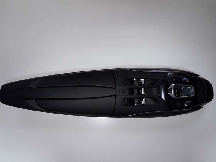 Citroen DS5 (2011 - 2018)  9678259477 Ящик для вещей