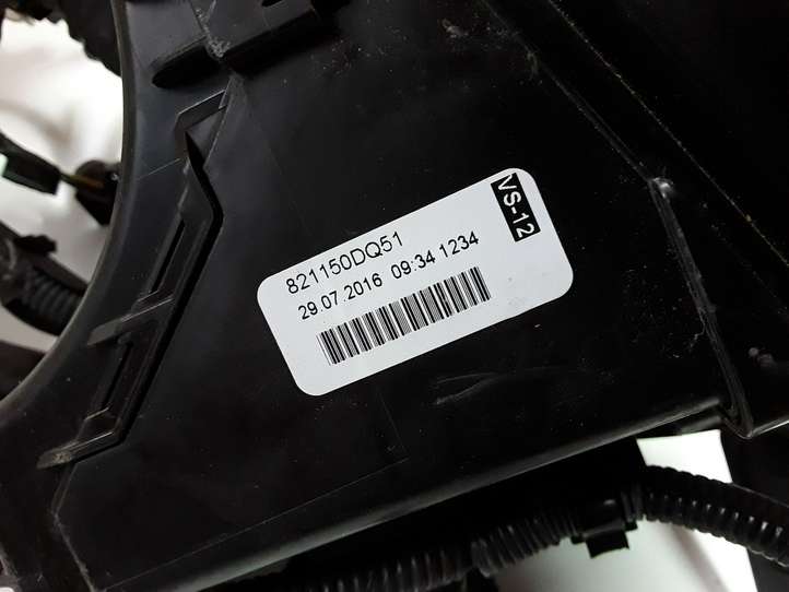 Toyota Yaris (2014 - 2019)  821150DQ51 Ящик предохранителей (комплект)