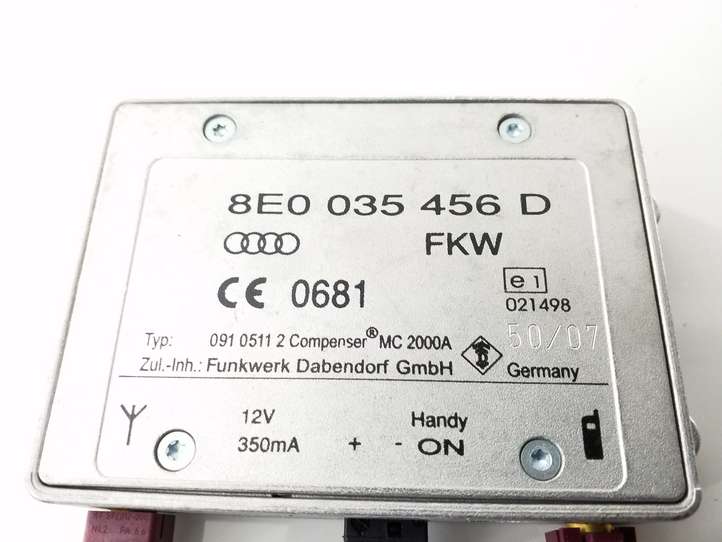 Audi A4 (2007 - 2011)  8E0035456D Усилитель антенны