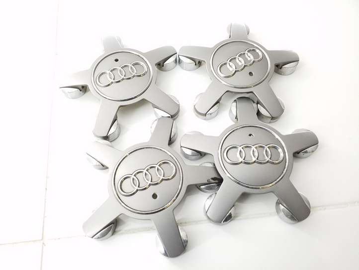 Audi A6 (2004 - 2008)  4F0601165N Заводская крышка (крышки) от центрального отверстия колеса