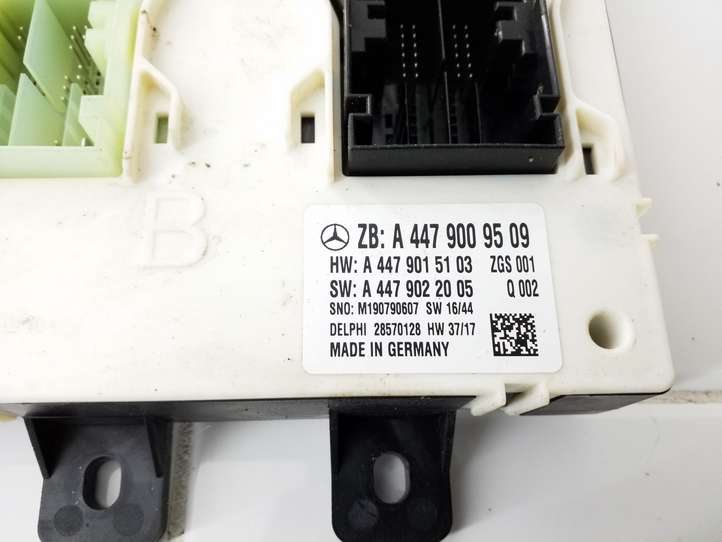 Mercedes-Benz Vito W447 (2014 - )  A4479009509 Блок управления SAM