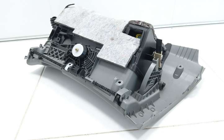 Skoda Octavia Mk2 (1Z) (2004 - 2013)  1Z1857097S Комплект ящика для вещей (бардачка)