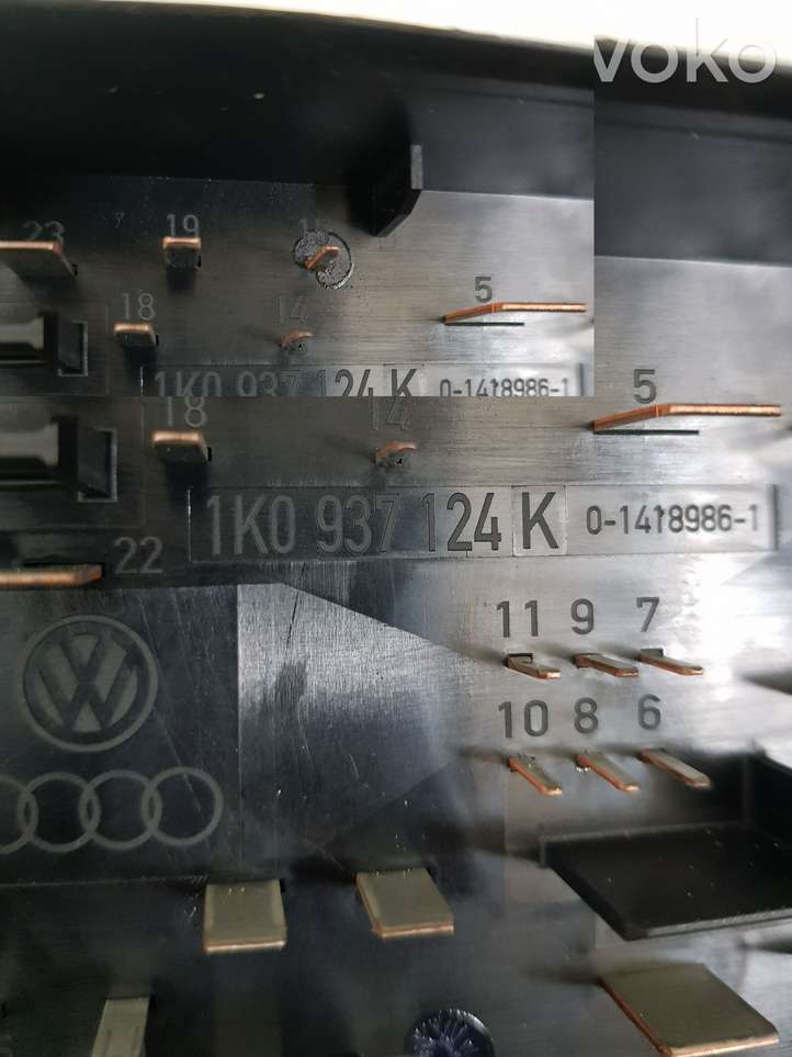 Volkswagen Golf V (2003 - 2009)  1K0937124K Ящик предохранителей (комплект)