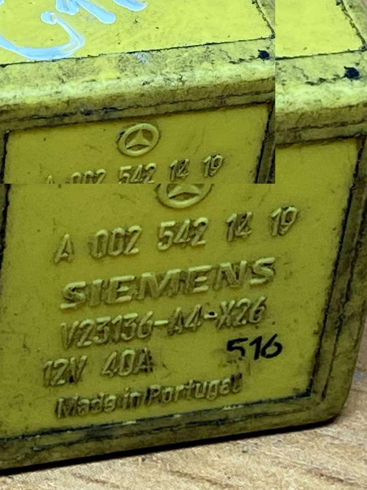 Mercedes-Benz A W169 (2004 - 2012)  A0025421419 Реле аварийных фонарей