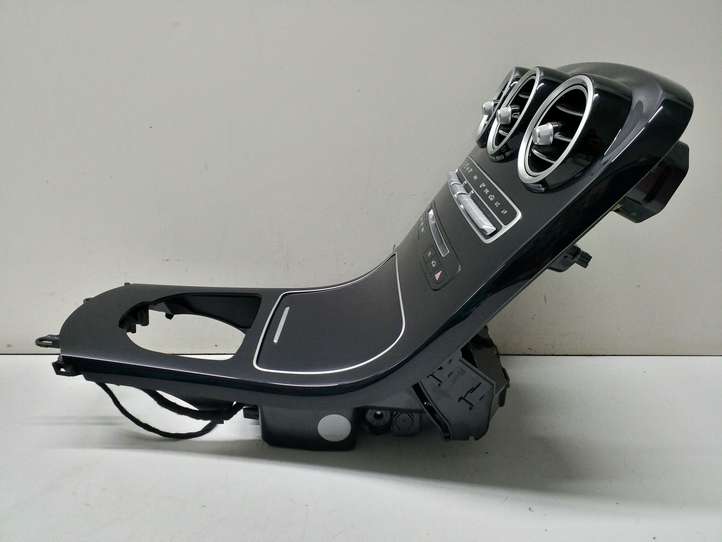 Mercedes-Benz C AMG W205 (2014 - )  A2056801005 Центральная консоль