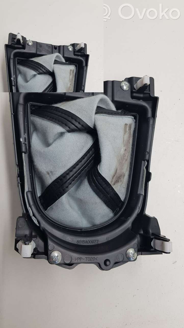 Peugeot 4007 (2007 - 2012)  8015A009ZZ Отделка рычага переключения передач (кожа, головка)