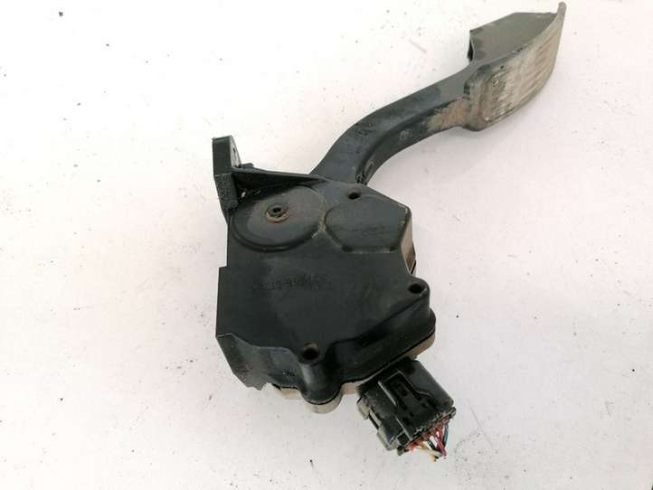 Toyota RAV 4 (XA30) (2006 - 2016)  7811042010 Педаль акселератора