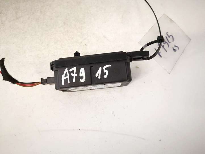 BMW 2 F22 F23 (2013 - 2017)  939784601 Блок управления антенной