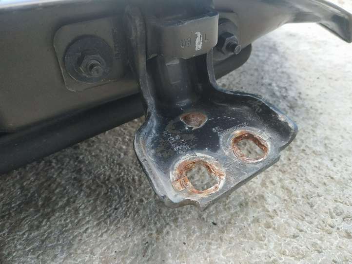 Jeep Grand Cherokee (2004 - 2010)   Верхняя петля передней двери