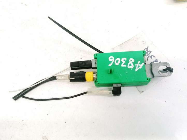 Renault Vel Satis (2002 - 2005)  8200017392 Блок управления антенной