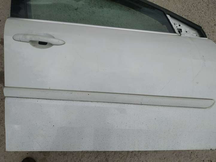 Renault Laguna (2007 - 2015)   Отделка (молдинг) передней двери