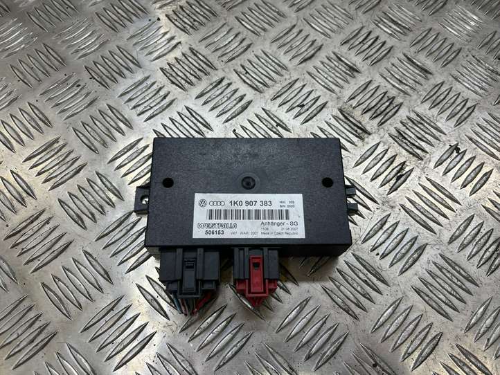 Volkswagen Golf V (2003 - 2009)  1K0907383 Блок управления крюка для прицепа