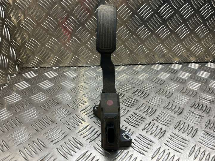 Toyota Auris 150 (2006 - 2012)  7811002020 Педаль акселератора