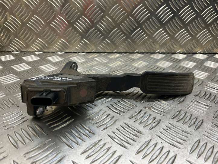 Toyota Auris 150 (2006 - 2012)  7811002020 Педаль акселератора