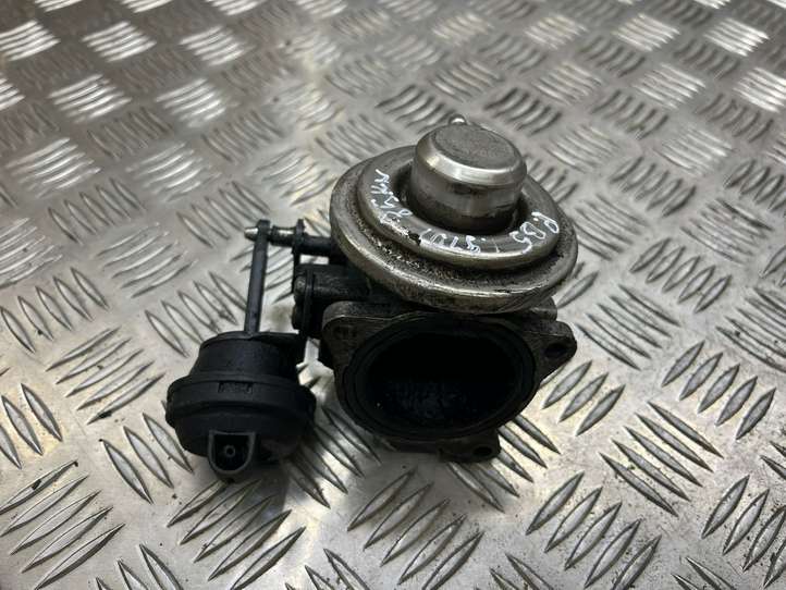 Volkswagen PASSAT B5 (1997 - 2000)  038131501G Клапан EGR
