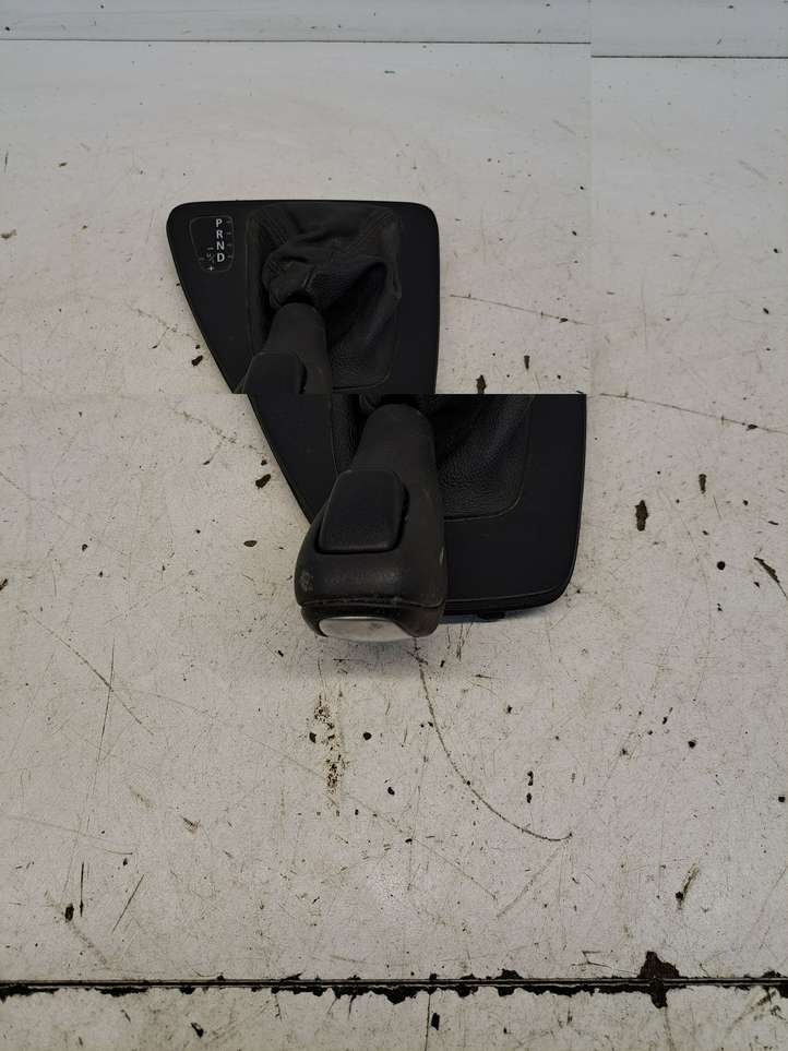 BMW 3 E90 E91 (2005 - 2012)  715564303 Рамка рычага переключения передач