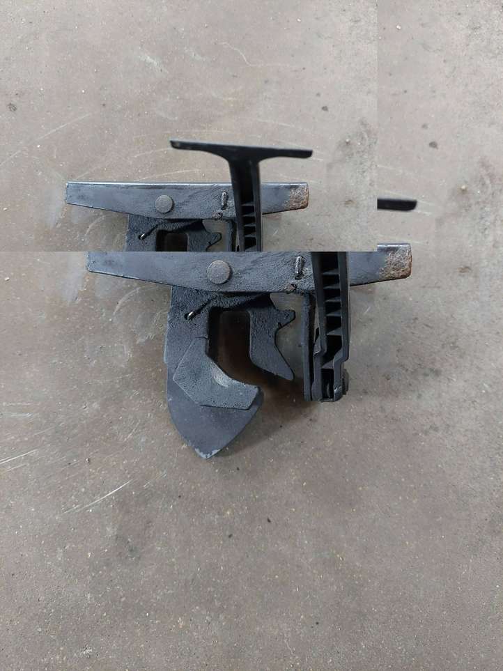 Mercedes-Benz E W211 (2002 - 2009)  A2118800264 Замок капота