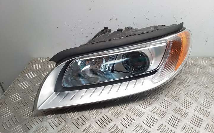 Volvo S80 (2013 - 2016)  31214347 Крышка передней фары
