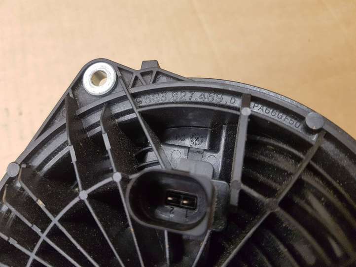 Volkswagen Golf VII (2013 - 2019)  5G9827469D Ручка задней крышки