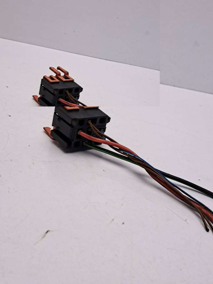 BMW 7 E65 E66 (2001 - 2008)  1493518271 Другой проводник