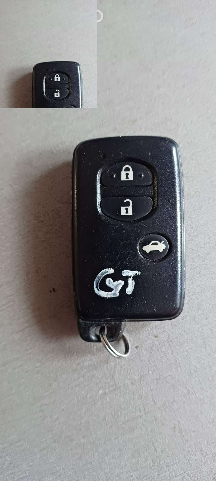 Toyota GT86 (2012 - )   Ключ / карточка зажигания