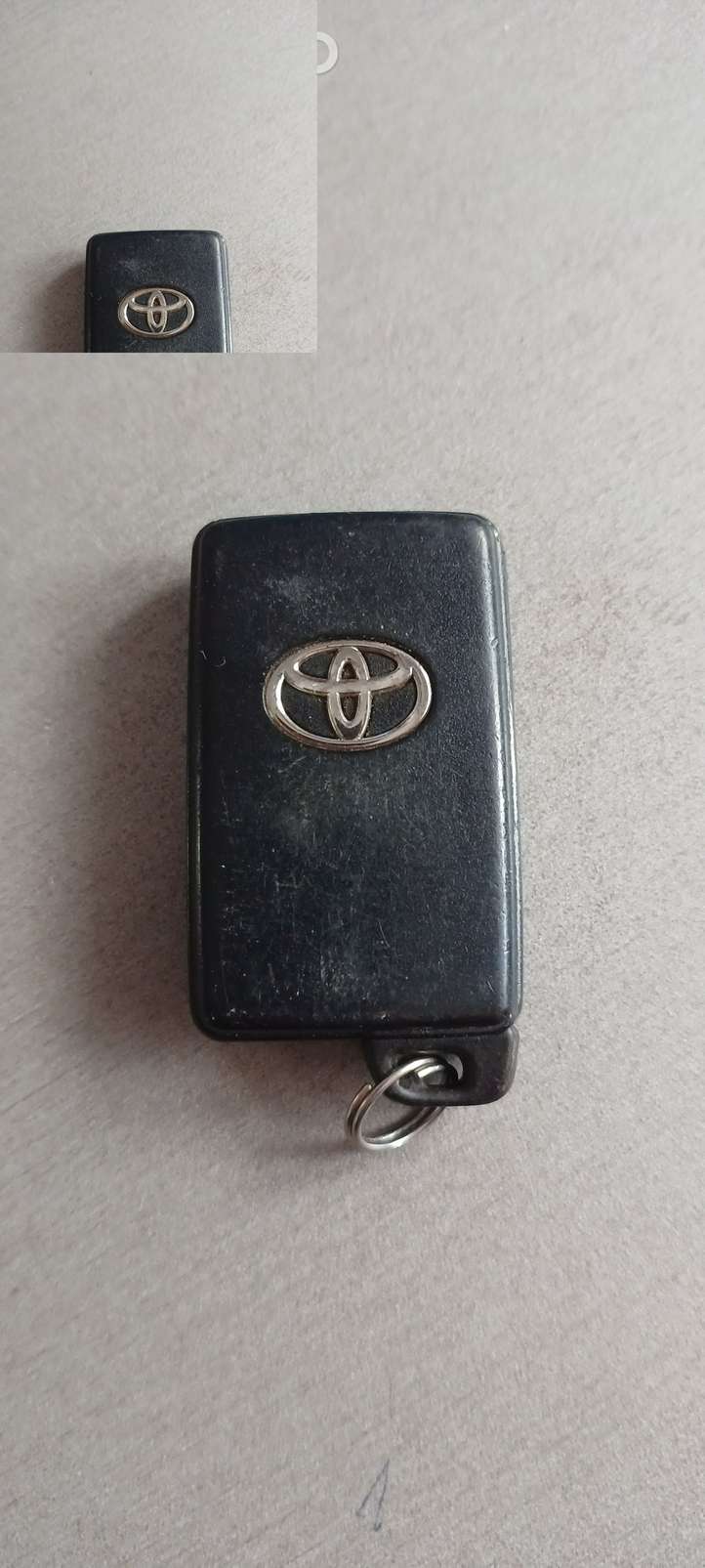 Toyota Auris 150 (2006 - 2012)   Ключ / карточка зажигания